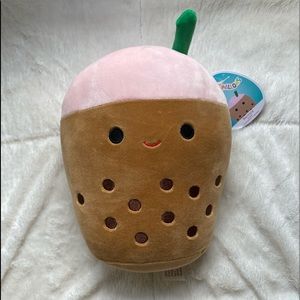 NWT BERNICE THE BOBA SQUISHMALLOW